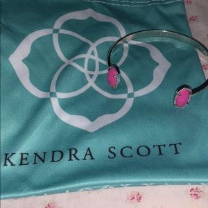 Kendra Scott bracelet.